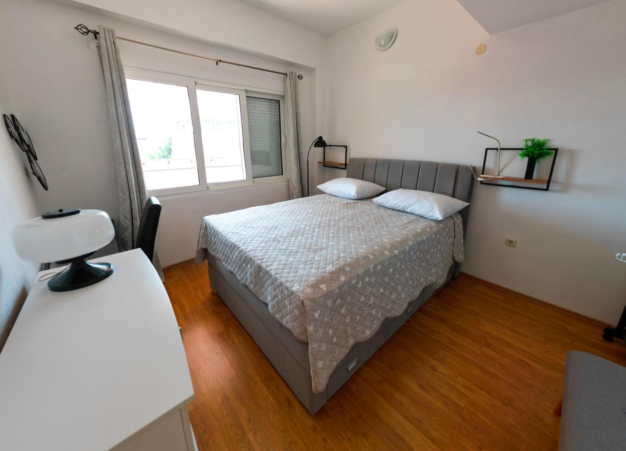 4 Apartma *